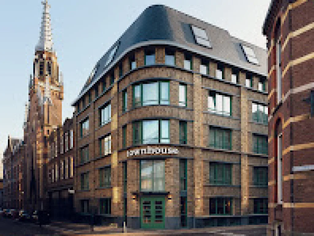 Townhouse Hotel