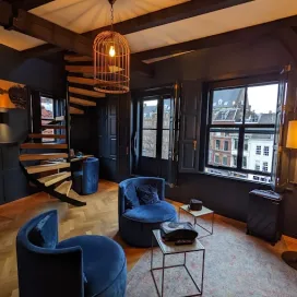 CTY Books hotel
