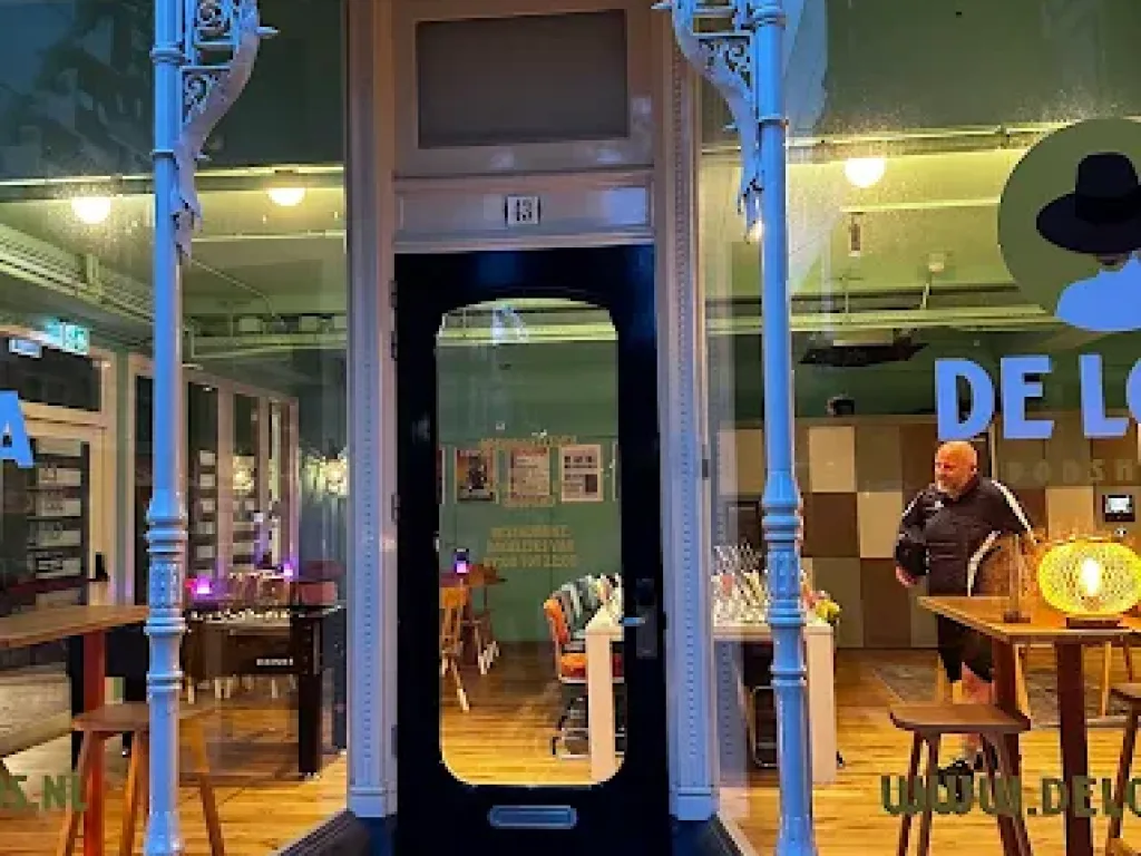 De Lola podshotel
