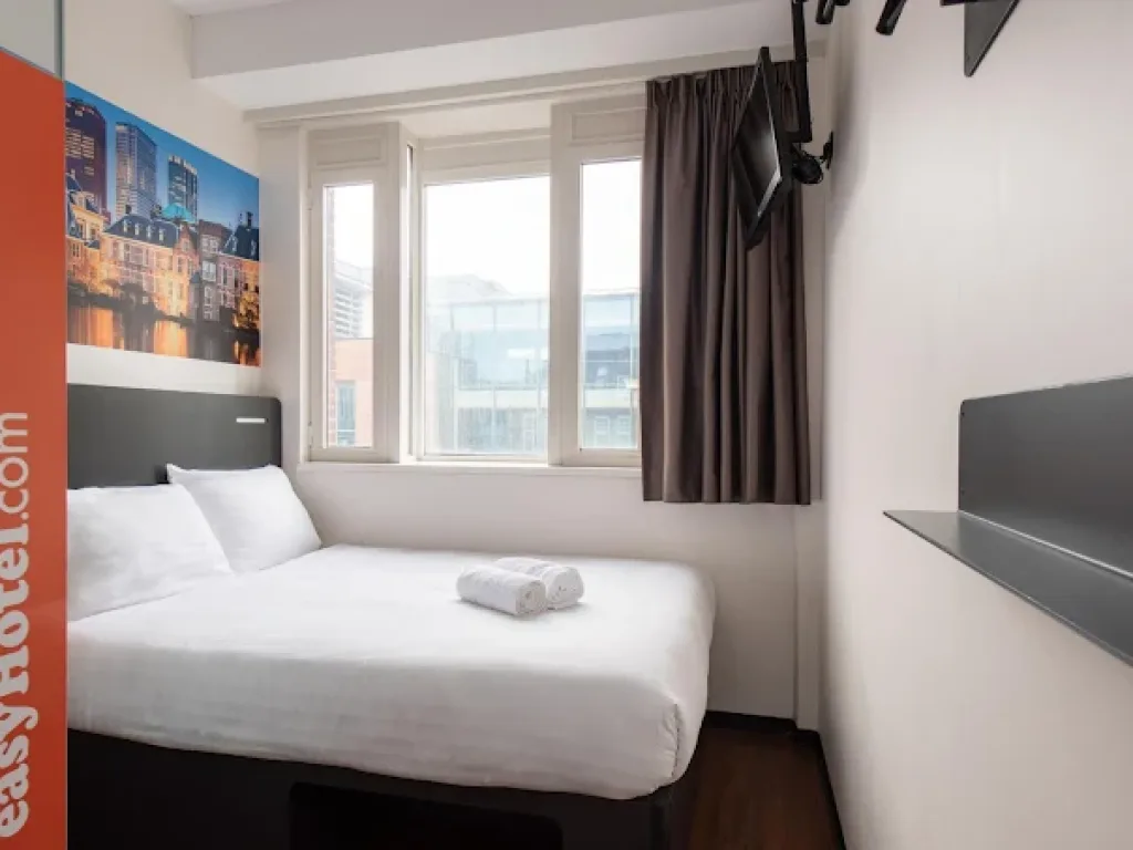 easyHotel den Haag City Centre