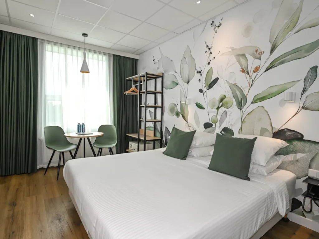 Court Garden Hotel