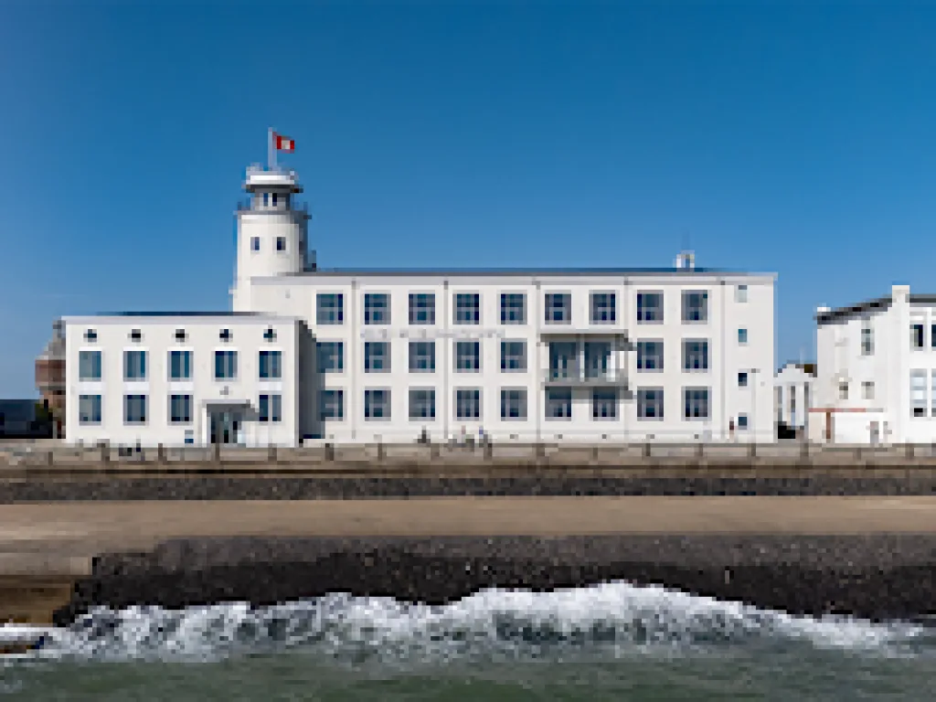 Hotel De Zeevaartschool