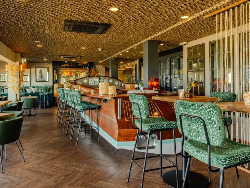 Beachhouse hotel