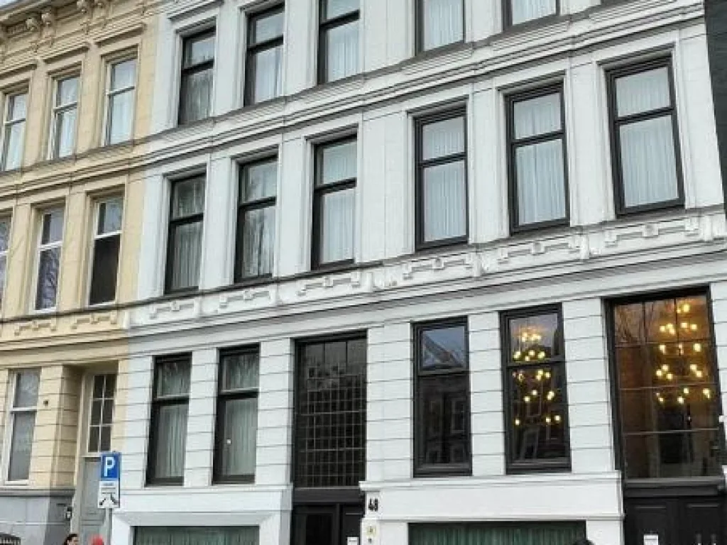 Maurits Apartments & Suites
