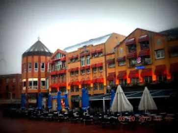 Hotel-O-Theek Ton Smits de Zwaan