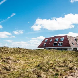 Buren aan Zee Strandhotel