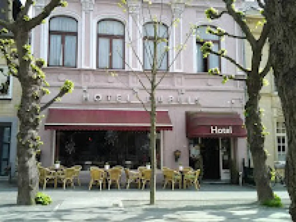Hotel Dupuis