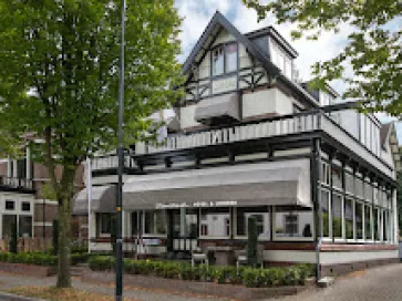 Zenzez Hotel & Lounge