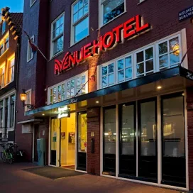 Avenue Hotel